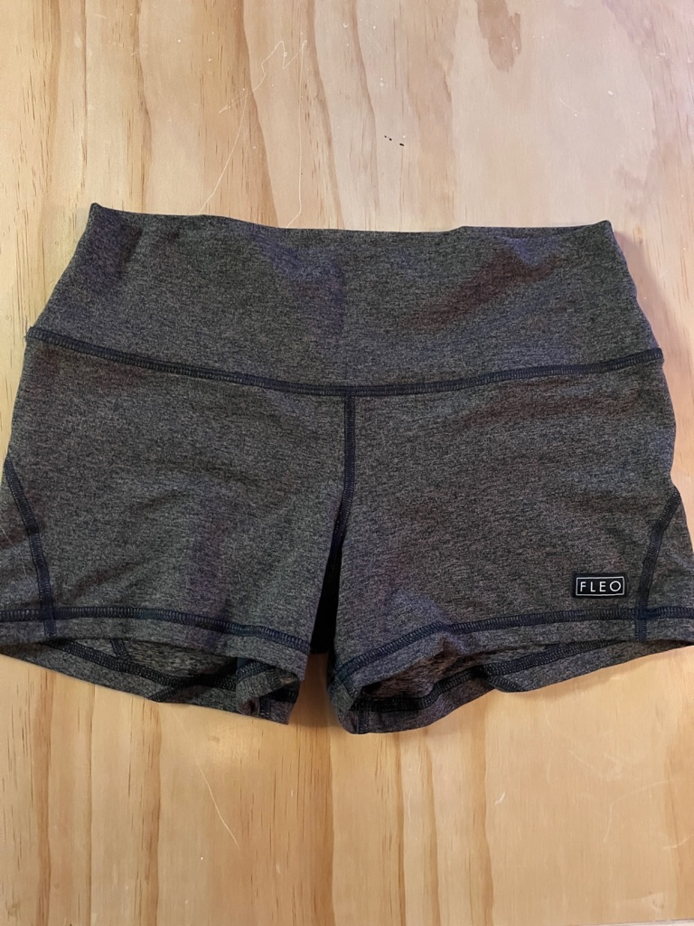 Fleo Heather Toffee Apex Contour 3.25” Mid Rise Shorts